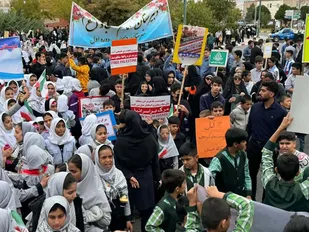 طنین شعار &laquo;مرگ بر آمریکا&raquo; در دلیجان