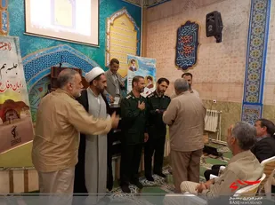 نشست هم اندیشی راویان دفاع مقدس در اراک