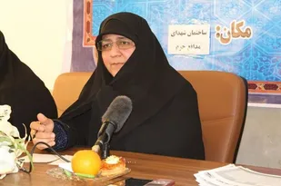 مینو اصلانی
بایدهای زنانه در زیارت اربعین