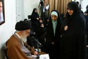 همسرشهیدبلباسی:دعا کنید فرزندان ما قدس را آزاد کنند
