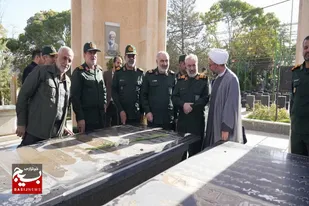 سردار فدوی به مقام شامخ شهدای استان همدان ادای احترام کرد