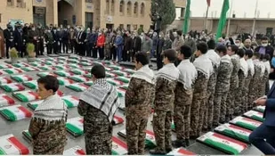 گلباران مزار شهدای شهرستان پیشوا به مناسبت هفته بسیج