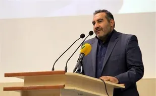 مسئولان قانون حجاب را اجرا کنند