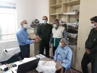 تقدیر از دکتر متخصصی که بیماران را در پایگاه محله خود به صورت رایگان ویزیت می&zwnj;کند