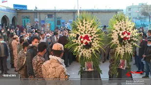 در مقابل مادر و پدر این شهیدان سر تعظیم فرود می&zwnj;آوریم