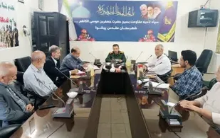 نشست صمیمی و هم اندیشی فرمانده ناحیه پیشوا با راویان دفاع مقدس