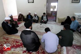 دیدار حجت الاسلام&zwnj; هاشمی با خانواده شهید محمّد عاشوری