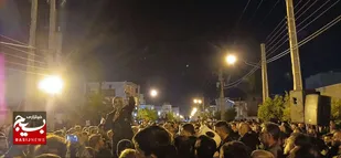 هیچ دشمنی نمی تواند به کشور ما دست درازی کنید