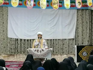 برگزاری جهاد تبیین به مناسبت دهه فجر در شهر امیرآباد