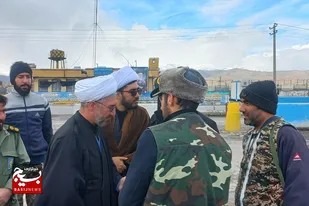 دیدار مسئول نمایندگی ولی فقیه در سپاه انصارالحسین(ع) همدان با محافظان امنیت شهر نهاوند