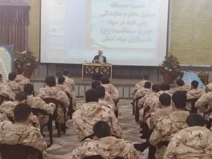 جوانان ضمن پرهیز از افراط، آیات قرآن را الگوی زندگی خود قرار دهند