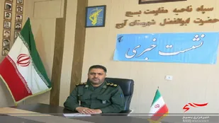 همچنان مقتدر و جان برکف، پای انقلاب ایستاده ایم