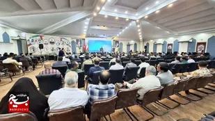 همایش بر &laquo;مدار امید&raquo; در مشهد برگزار شد