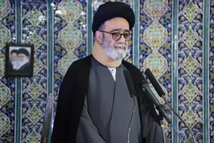 ۱۳ آبان روز ملی مبارزه با آمریکا است
