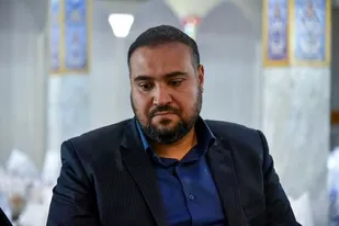 هدایای بنیاد پانزده خرداد به شش خانواده سه قلوی استان فارسی رسید