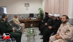 دیدار مسئول دفتر نمایندگی ولی فقیه ناحیه خرمشهر با فرماندهی و عقیدتی مرزبانی در آستانه ایام اربعین