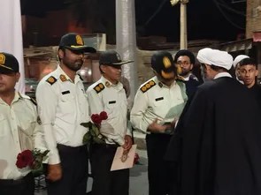 تقدیر مردم اهرم از فرماندهی و کادر فراجای تنگستان در تجمع شبانه