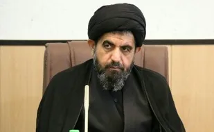 بسیج باید کم&lrm;کاری و بداخلاقی مسئولان را به آنها گوشزد کند/ بسیج دنبال سیاست&lrm;زدگی نیست