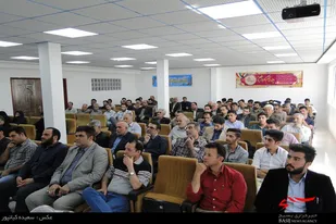 نشست بصیرتی به&zwnj;مناسبت سالگرد ارتحال امام خمینی(ره) در همدان