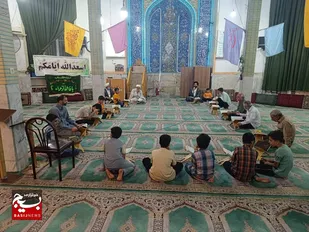 محفل هفتگی انس با قرآن کریم پایگاه بسیج امام رضا (ع) حوزه پنج شهید رجایی برگزار شد