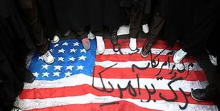 تسخیر لانه جاسوسی از حرکت های عظیم در راستای استحکام انقلاب/ مقاومت تنها راه عزت و آزادگی