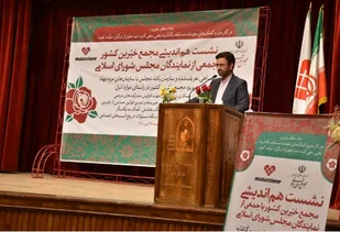 مهم&zwnj;ترین مشکل ما عدم خودباوری است/ تصمیم&zwnj;های اشتباه دولت کنونی، کشور را به بی راهه برده است