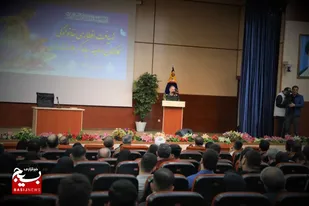 اولین ضیافت افطاری سربازان سپاه کربلا با حضور همسران و خانواده هایشان