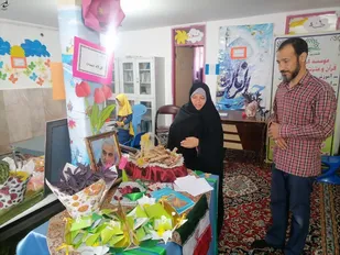 مدیر کانون بسیج هنرمندان از نمایشگاه دائمی کتاب چناران بازدید کرد.