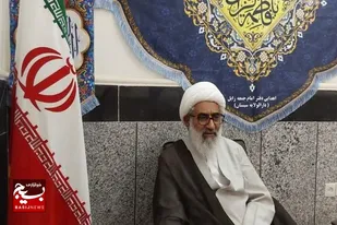 وجود مقام معظم رهبری بزرگترین دستاورد انقلاب است