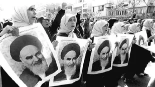 سرود انقلابی &laquo;ای ایران&zwnj;ای مرز پرگهر&raquo;