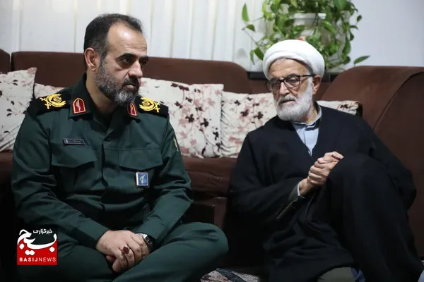 دیدار  فرمانده سپاه قدس گیلان با خانواده شهدای اقتدار