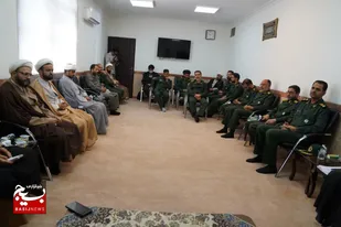 دیدار هیئت رئیسه و نماینده ولی فقیه در سپاه ثارالله با امام جمعه کرمان/تصاویر