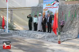 صبحگاه مشترک نیروهای نظامی و انتظامی و مسئولین ادارات در شهرستان هرند