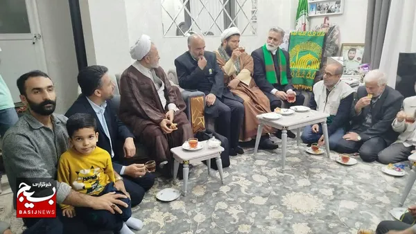 کاروان &laquo;زیرسایه خورشید &raquo;