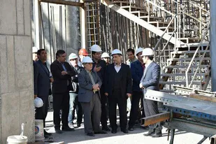 توسعه حمل و نقل عمومی خدمت به تمام اقشار جامعه است