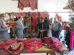 فرماندار مهدی&zwnj;شهر از نمایشگاه صنایع&zwnj;دستی این شهرستان بازدید کرد+تصاویر