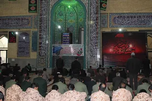 حضور بسیجیان رزنی در نماز باشکوه جمعه+تصاویر