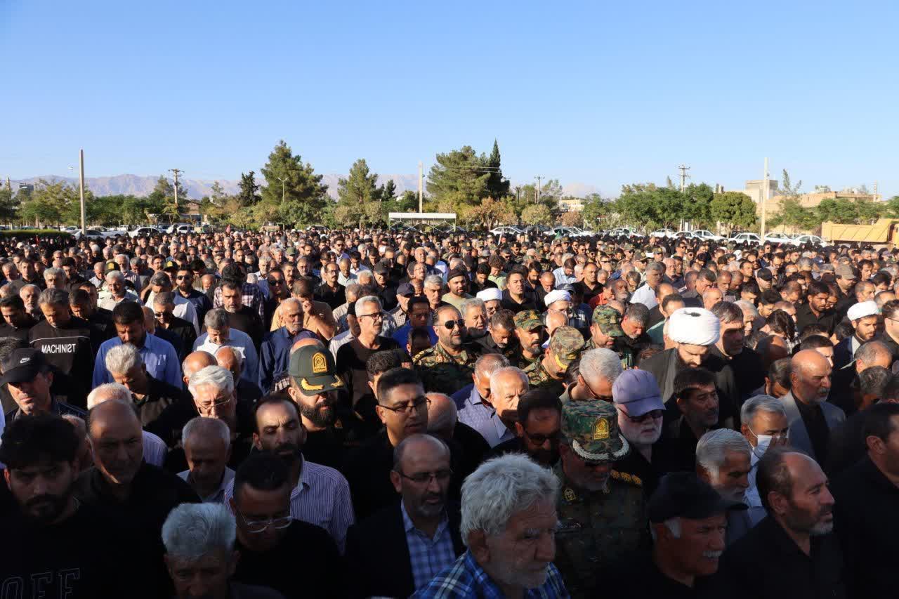 تشییع باشکوه پیکر شهید سرهنگ دوم علیرضا مهرابی در دامغان با حضور مقامات ارشد استان و شهرستان