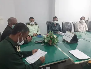 جلسه قرارگاه مواسات برای مهار   کرونا در جاسک
