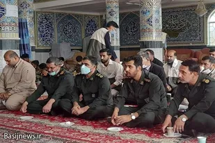 با حضور فرمانده سپاه سلمان  از بسیجیان پایگاه باب الحوائج  تجلیل شد