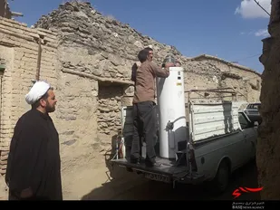 تهیه آبگرمکن برای خانواده بی&zwnj;سرپرست در اسدآباد