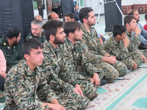حضور پرشور بسیجیان و پاسداران در نماز عبادی سیاسی جمعه