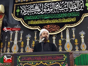 انقلاب اسلامی با الهام از نهضت عاشورا پرچمدار دفاع از مظلومان جهان است