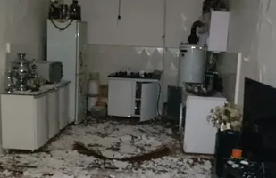 یک واحد مسکونی در بیجار بر اثر نشت گاز منفجر شد