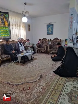 دیدار نمایندگان دفتر عقیدتی- سیاسی فرماندهی کل قوا، با خانواده شهیدان استان البرز