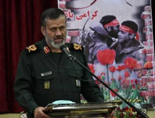 به همت جوانان خلاق، به فناوری تولید موشک دست یافتیم
