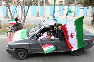 حضور پرشور مردم انقلابی مهرشهر در راهپیمایی 22 بهمن