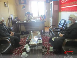 دیدار ائمه جمعه اهل سنت با مسئول دفتر نمایندگی ولی فقیه سپاه مانه وسملقان