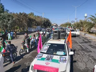 رژه خودرویی ریگانی ها درجشن۴۲ سالگی انقلاب اسلامی