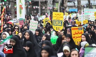 انقلاب ۵۷ مردمی&zwnj;ترین انقلاب جهان است